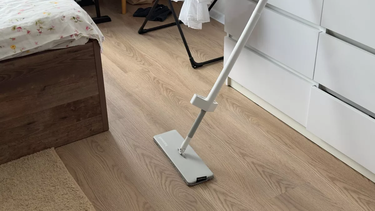 Как помыть линолеум, чтобы он снова блестел как алмаз на солнышке: простые советы для дома