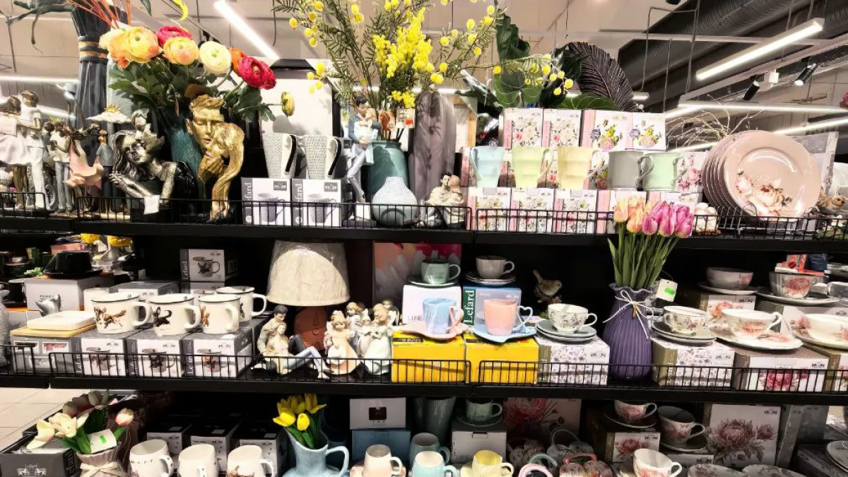 Если ищете красивый подарок — загляните сюда: неожиданные находки в «Большом Глобусе» с фото и ценами