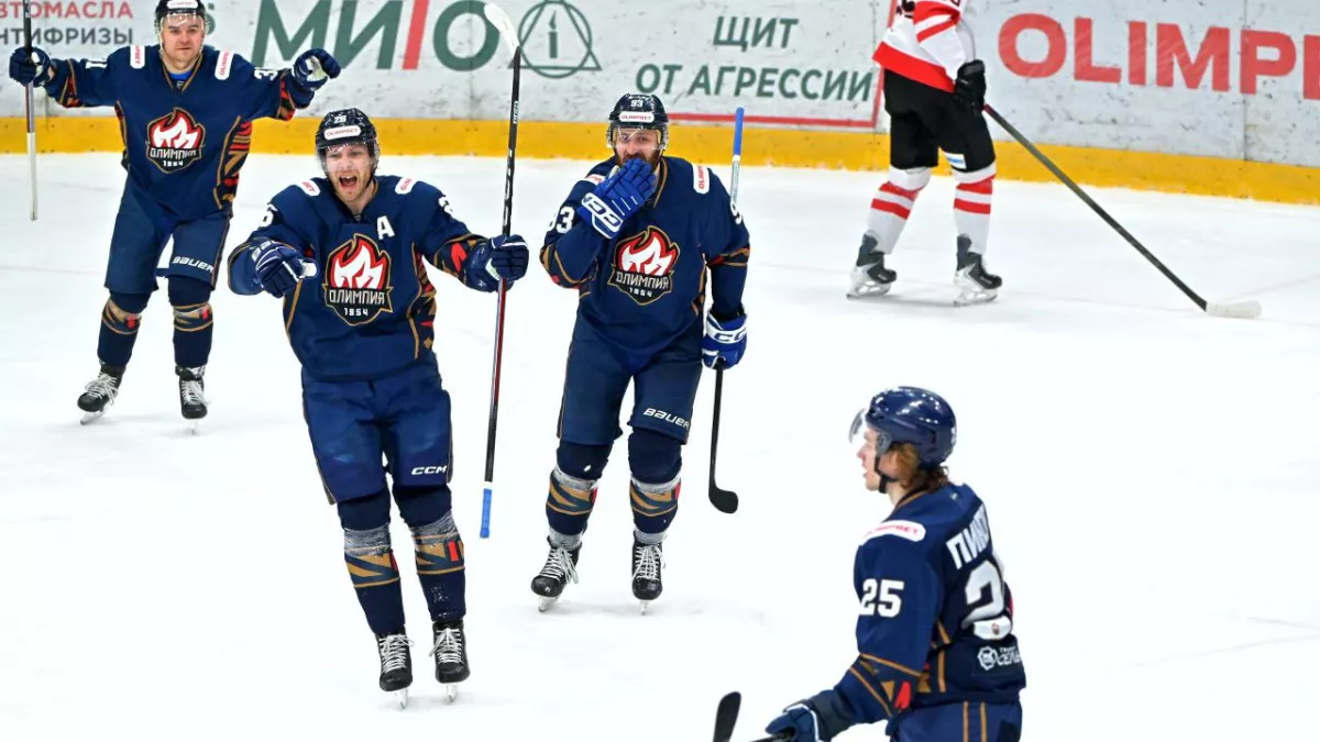 Чепецкая "Олимпия" в упорной борьбе обыграла команду из топ-16