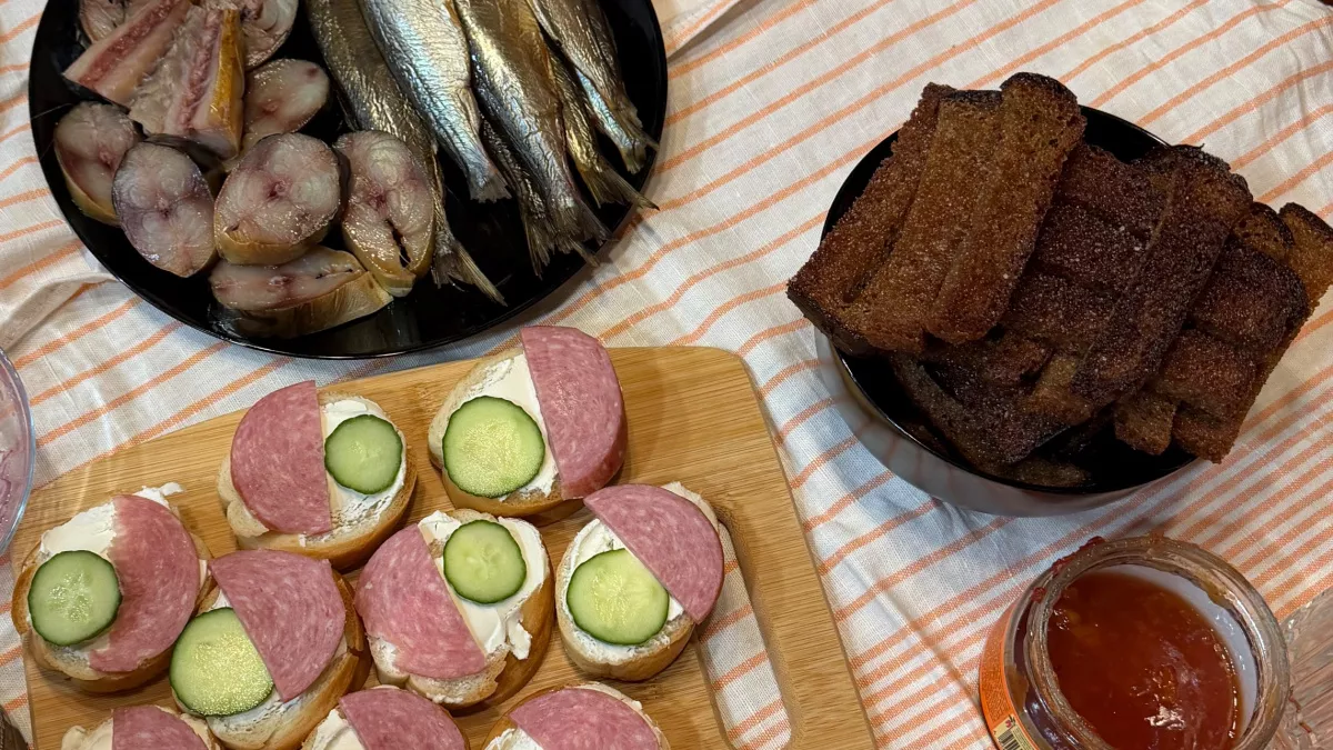 Как вывести пятна и вонь с разделочной доски из дерева: 2 способа от Марты Стюарт, эксперта до домоводству из США