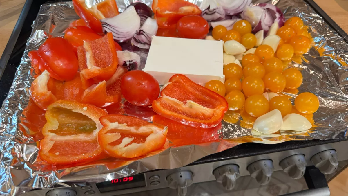 Почему еда постоянно прилипает к фольге - у шеф-поваров нашлось логичное объяснение