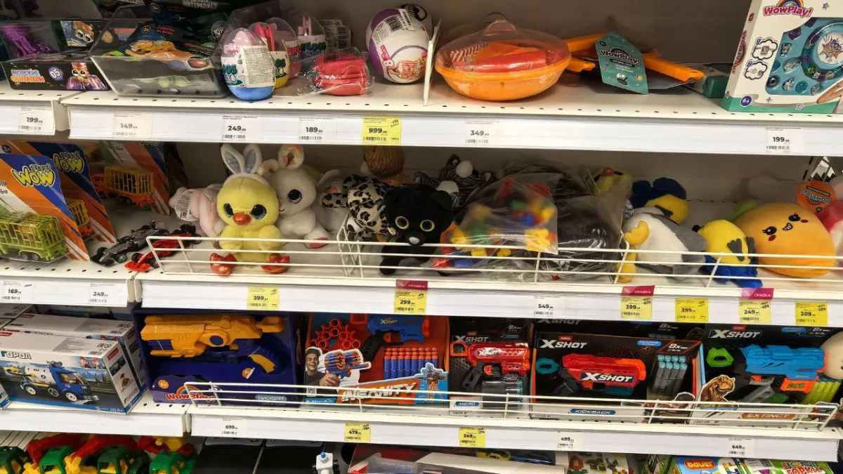 Шикарные новинки в "Магнит Косметик" - целый остров детских радостей: игрушки и аксессуары для девочек и мальчиков 