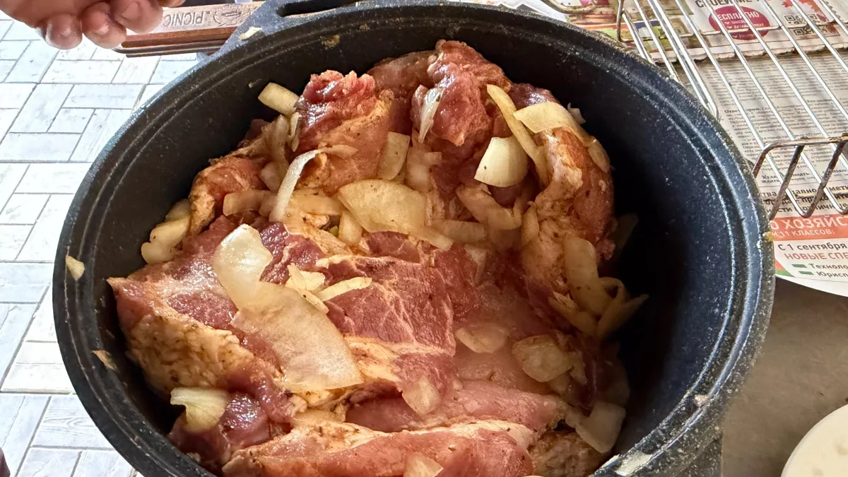 Попробовала китайский способ «бархатирования» — и куриная грудка теперь всегда сочная: вкуснее дорогих стейков 