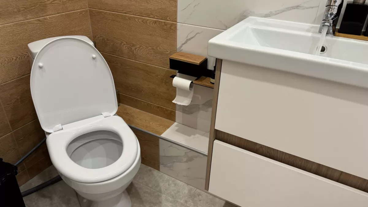 Идеальная чистота за 3 рубля: просто насыпьте это в унитаз перед сном и забудьте про ёршик