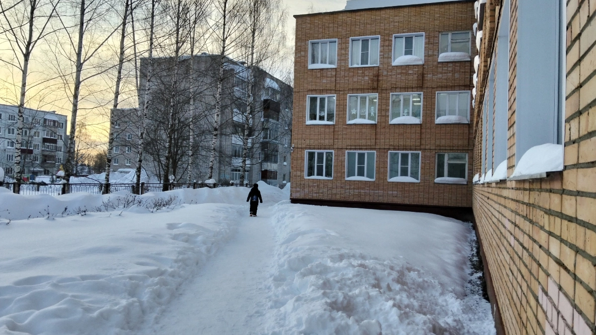 Школы Кировской области готовятся принять 12 тысяч первоклассников