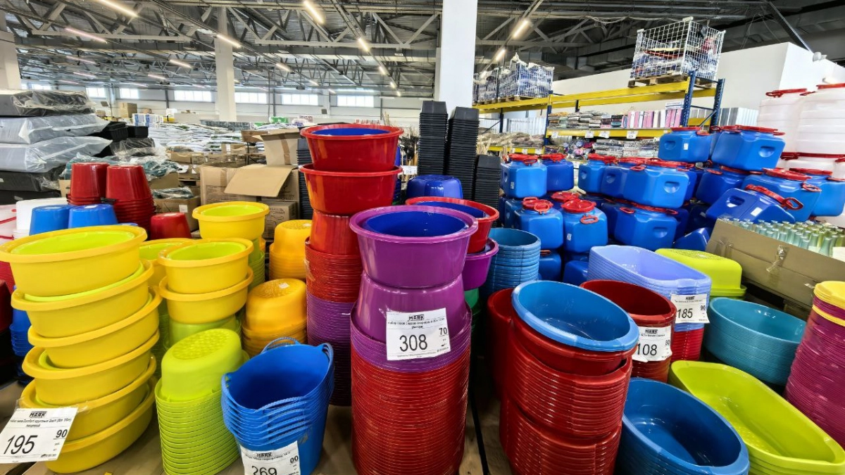 Зашла в "Маяк" на минутку, а вышла с целым пакетом классных находок - смотрите, что привезли интересного