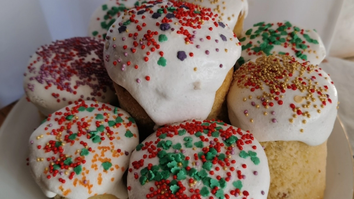 Узнала рецепт "пухового" теста для куличей: теперь буду готовить только так - не крошатся и не черствеют 