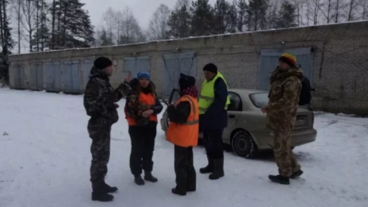 В Кировской области ищут 71-летнюю женщину в серой куртке с капюшоном