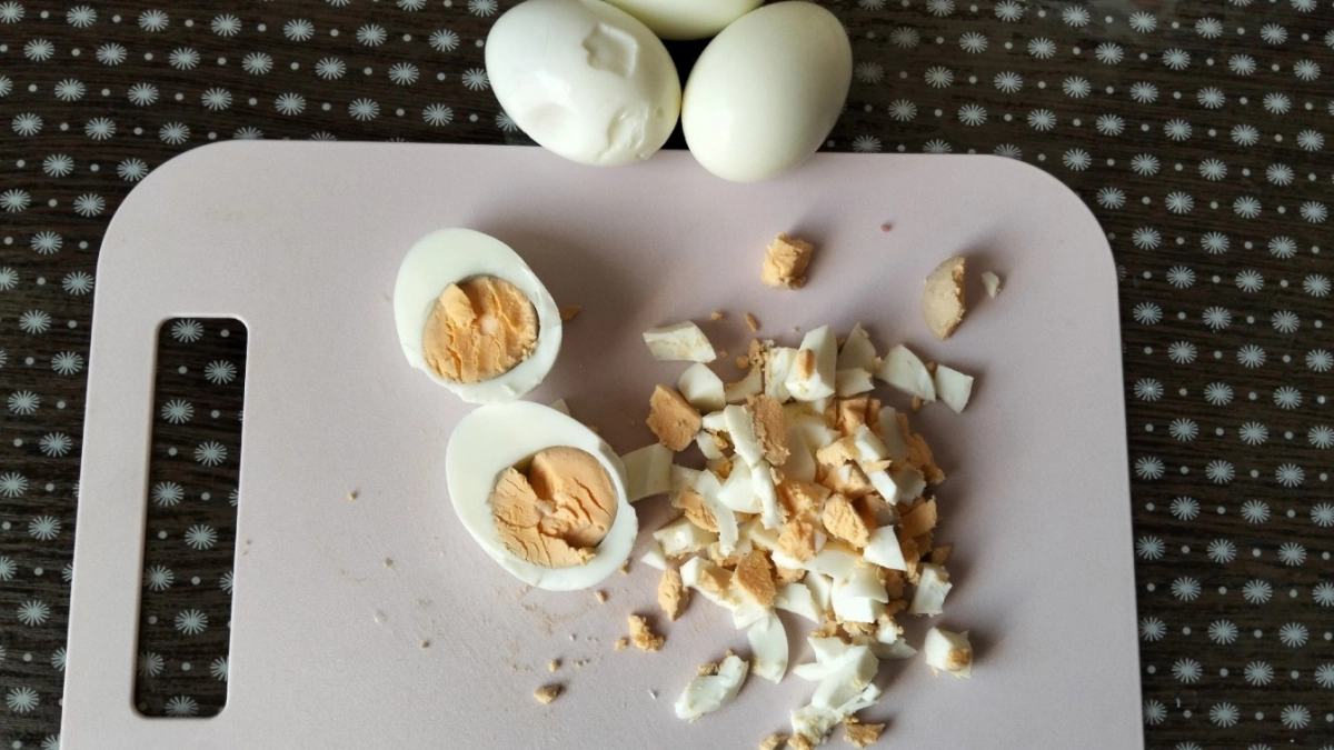 Варю яйца без воды - узнала способ от ушлого повара: теперь никакой возни с кастрюлями 