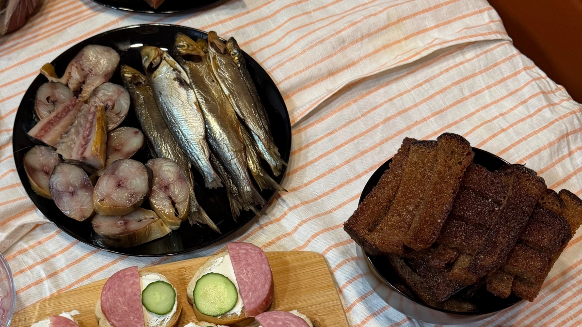 Гениальная селедочная закуска: 5 минут и минимум продуктов - тает во рту