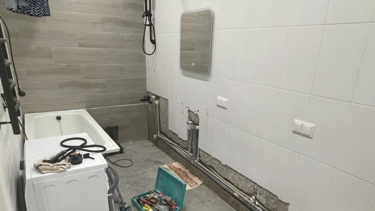 Не кафель и не ПВХ-плитка: финны нашли альтернативу для отделки ванной - идеальное решение