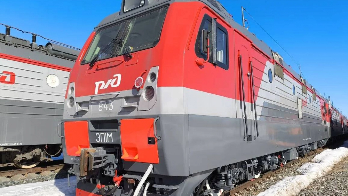 Четыре новых локомотива будут возить жителей Кировской области