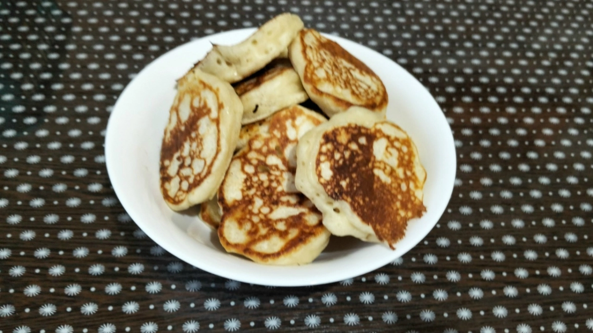 Бабушкин рецепт, который мы незаслуженно забыли: оладьи с грибами — пышные, ароматные, улетают быстрее, чем я их жарю