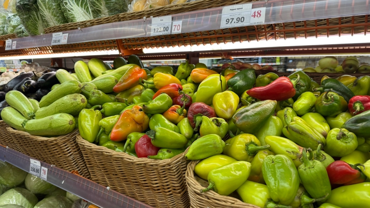 Овощи из Китая заполняют прилавки. Чем они отличаются от российских, и что с ними не так — карантинные вредители, нитраты и пластиковый вкус