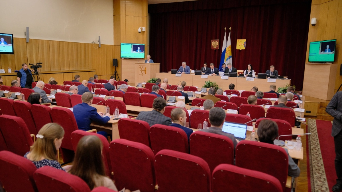 Депутаты Заксобрания утвердили двух новых вице-премьеров Кировской области