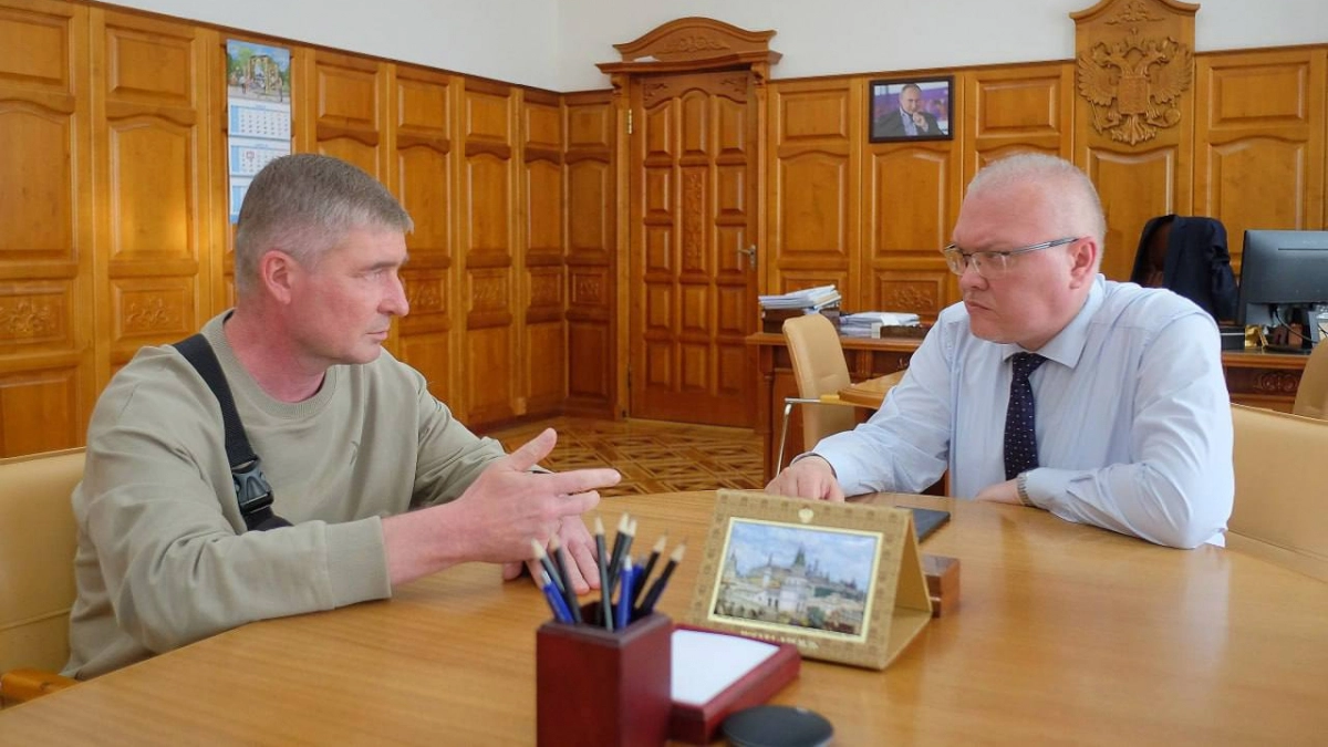 Губернатор отчитал кирово-чепецкого градоначальника из-за ситуации со столбом