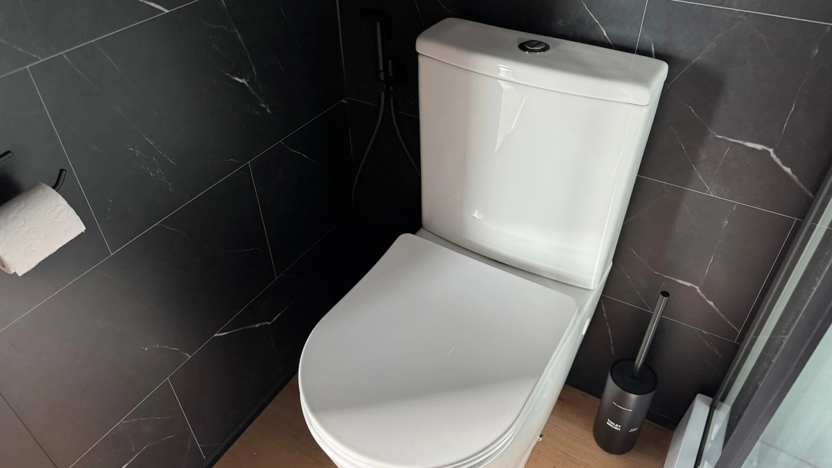 Это средство за 5 минут уберёт самый стойкий запах мочи даже в запущенном туалете