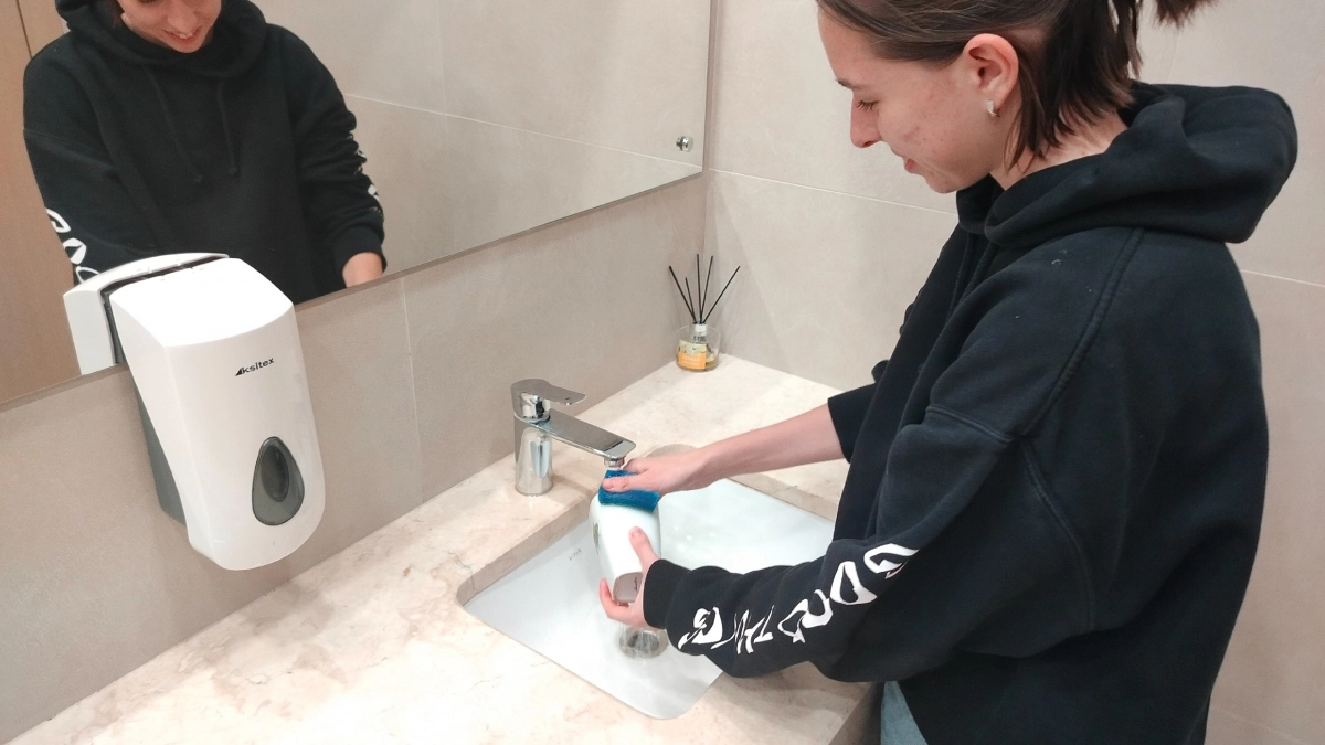 Почему ни за что нельзя мыть посуду в гостях - должен знать каждый