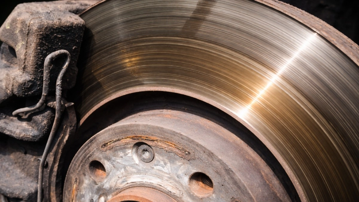 Вы каждый день убиваете тормоза своей машины – восемь простых правил, о которых не говорят в автосервисе