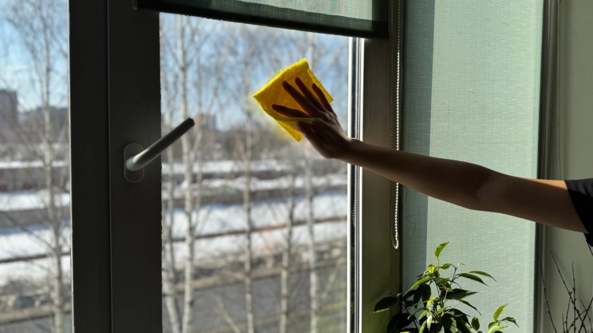 Не мойте окна, пока не узнаете один секрет: вот как защитить их от грязи и конденсата - гениальная хитрость
