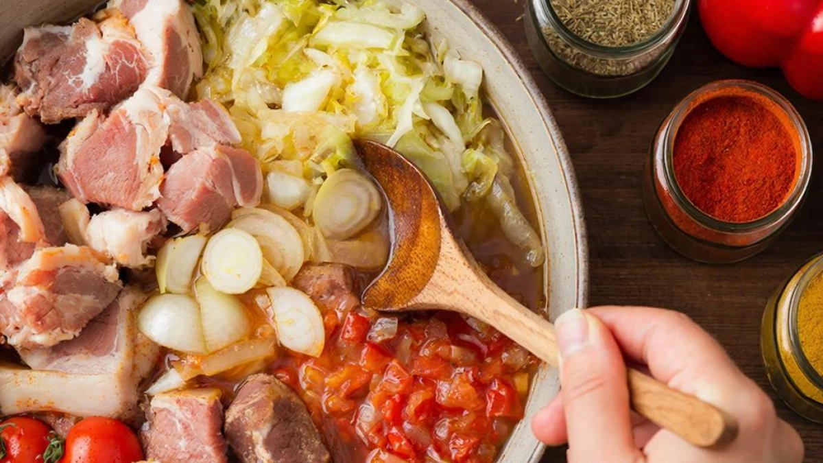 До чего же вкусная капуста, и готовить одно удовольствие: солянка в рукаве – изумительный и главное простой рецепт