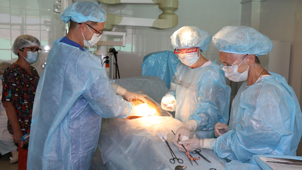 В Кирове медики спасли роженицу и ее четвертого малыша после выявления патологии