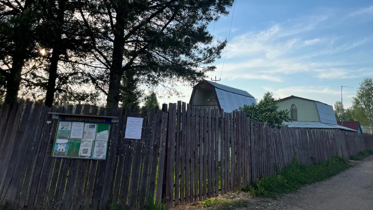 Переехали жить в коттеджный поселок и через год перестали быть довольны своей покупкой – объясняю, почему