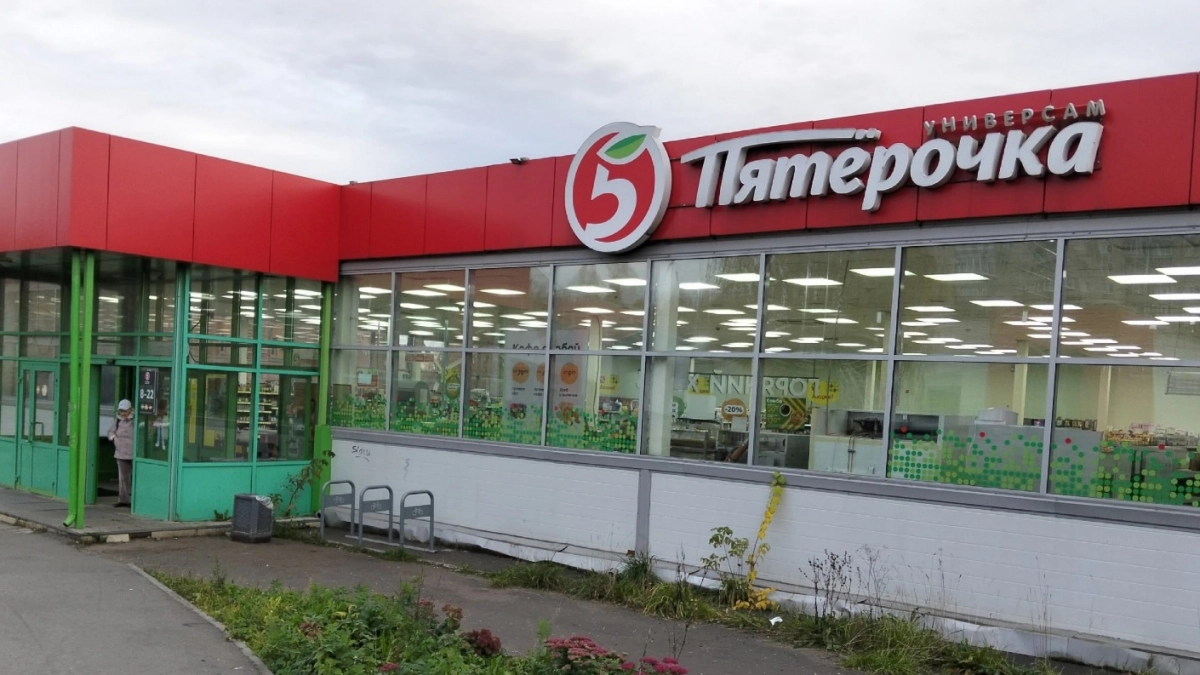 Пошла в Пятерочку за коржиками, а купила кучу консервов - показываю новинки