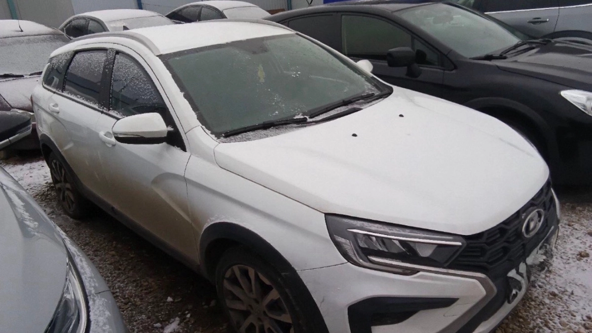 10 легковушек и грузовиков, конфискованных у кировчан, выставили на аукционы