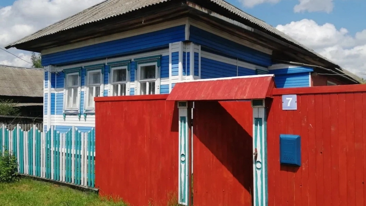 Чем нельзя красить деревянный дом: 6 материалов - запомните раз и навсегда