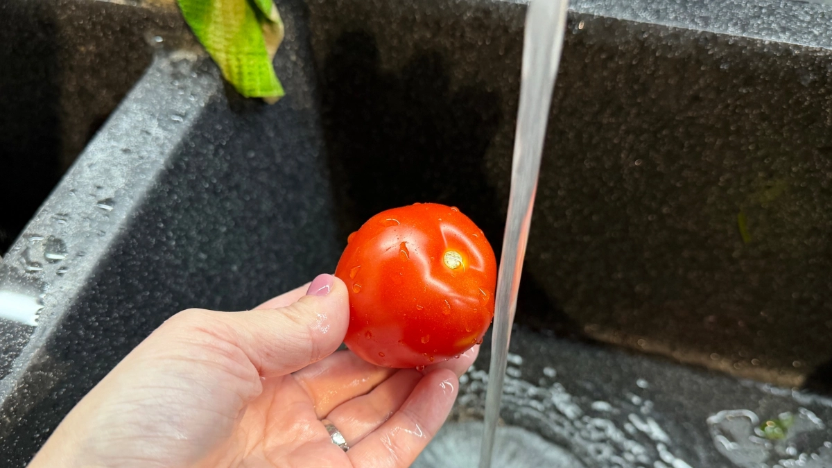 Эти 5 продуктов лучше не мыть: вода портит вкус и распространяет бактерии - ошибаются 99% хозяек