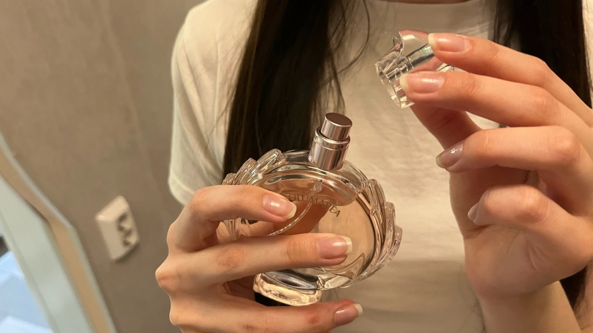 Чем я пользуюсь в +30°C: мои любимые лёгкие ароматы, которые не душат и реально спасают в жару