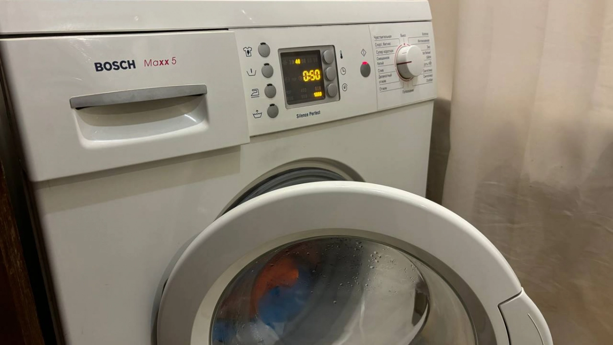 Стираете вещи, а они пахнут сыростью: 9 способов раз и навсегда забыть об этом