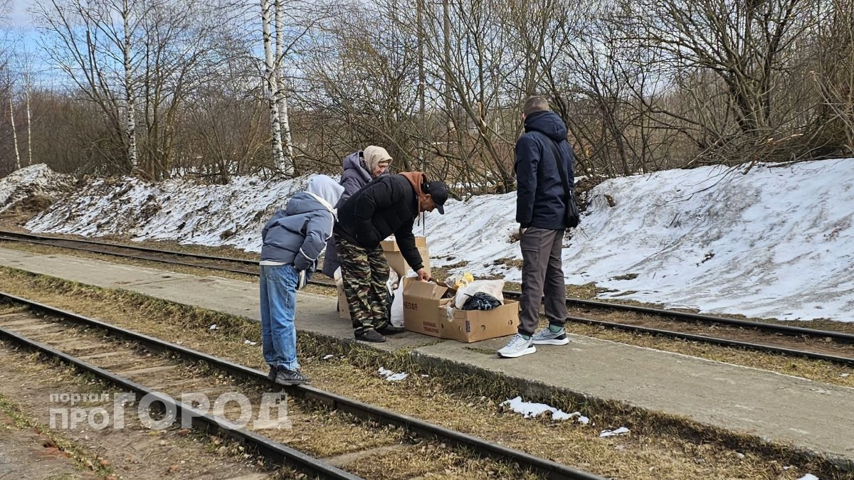 "Закупаемся хлебом и мясом": как жители Каринторфа готовятся к изоляции микрорайона на время паводка