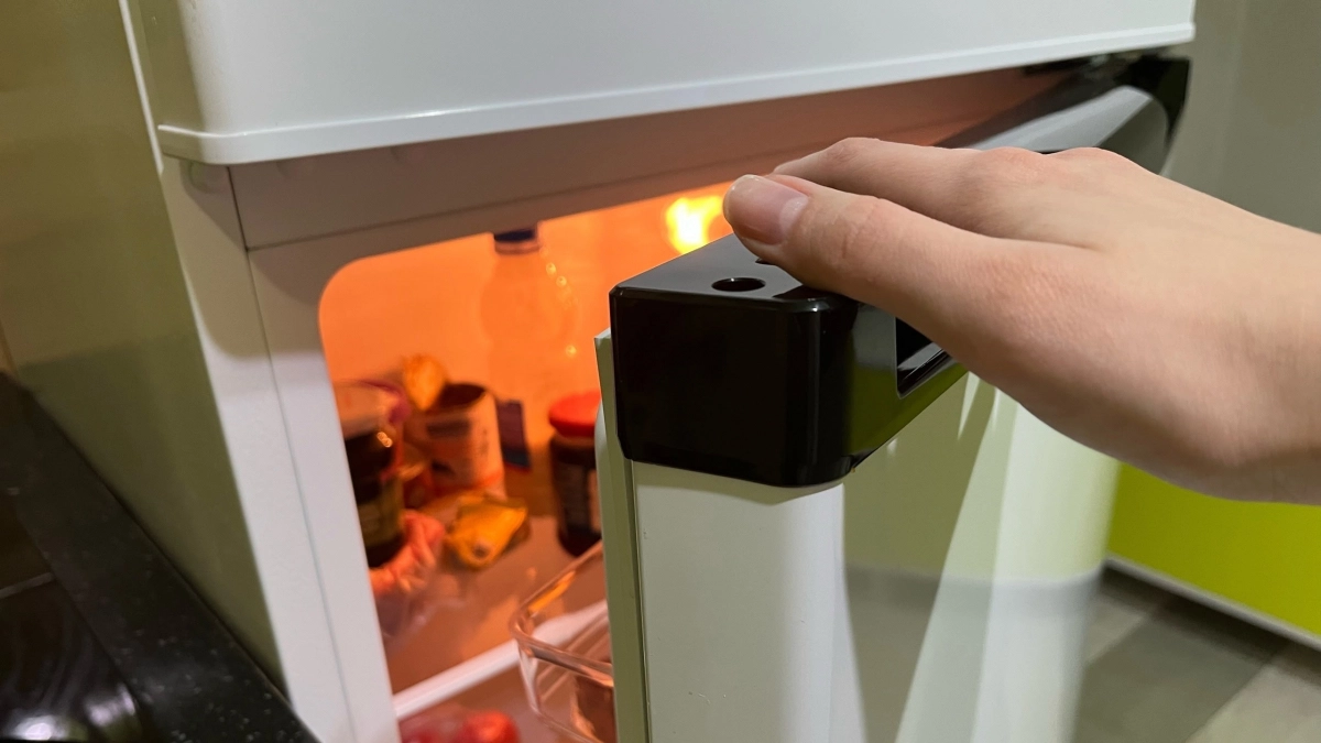 4 привычки, которые убивают ваш холодильник за 8 лет вместо 15: скорее всего, вы о них даже не думали, а зря