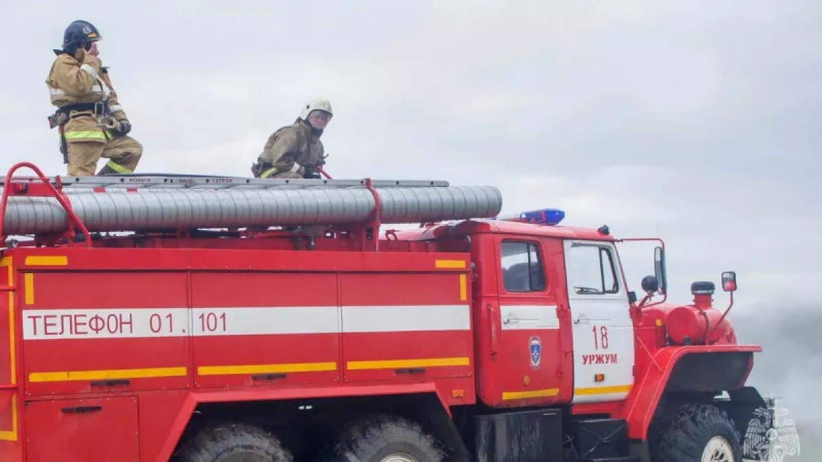В Даровском районе в результате пожара в частном доме пострадал местный житель