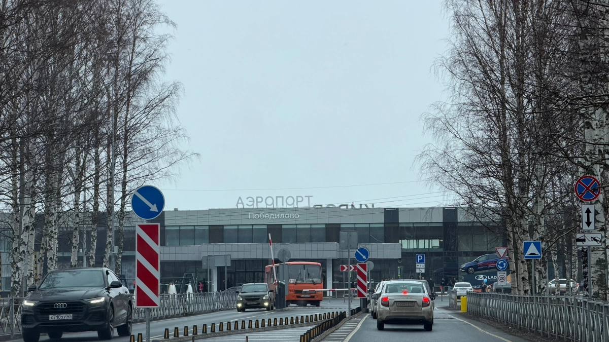 Во время ночной атаки 258 беспилотников на Россию в Кирове закрыли аэропорт