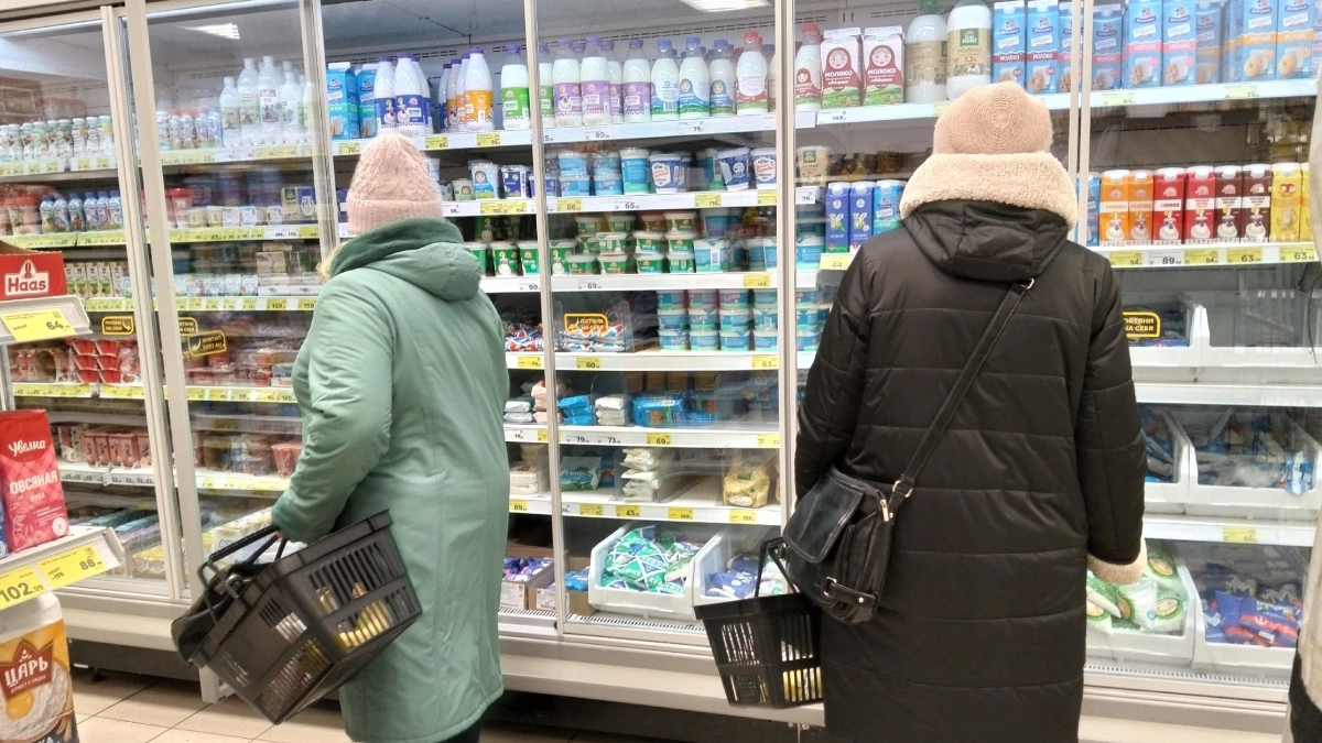 Коров не видно, а молоко есть: работник завода объяснил, как производят молочку без единого животного