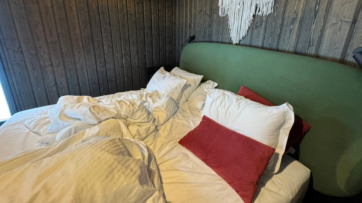 Бязь, поплин или сатин: какое постельное белье лучше — полное сравнение + таблица характеристик