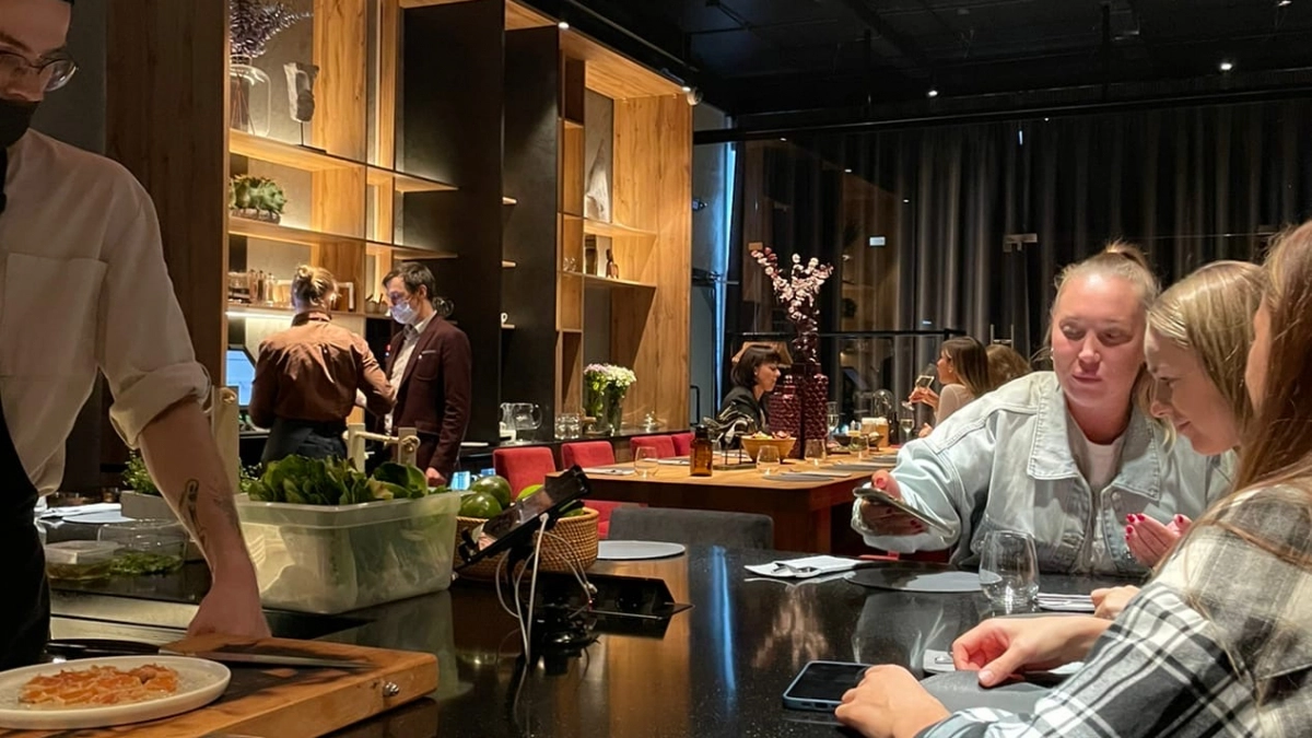 Никогда не отвечайте «спасибо» на комплимент — эта фраза-оберег защищает от сглаза и завистников