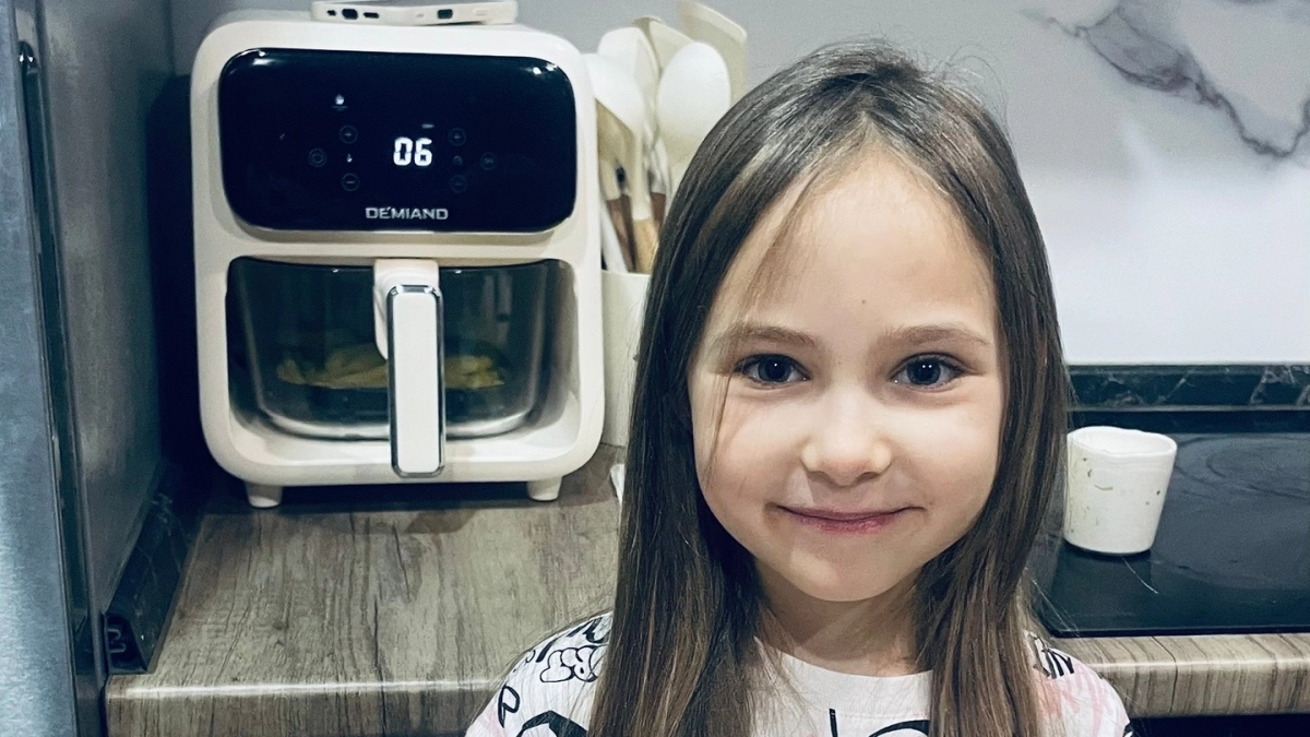 Дивное и звучное имя для девочки в 2026: как выбрать красивое, современное и счастливое — советы психологов и тренды ЗАГС