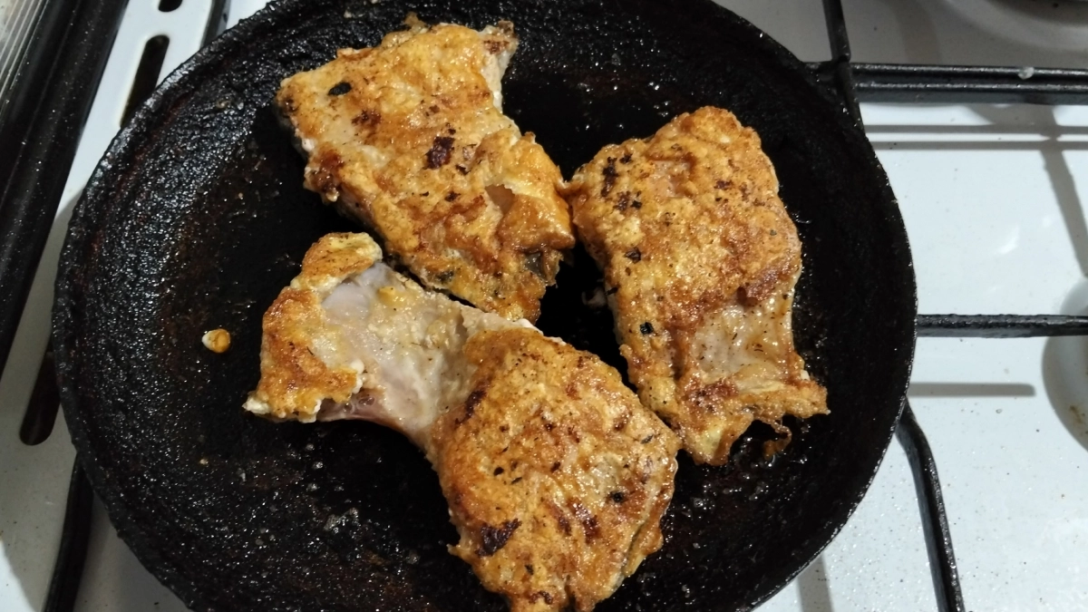 Секрет рыбного рынка: минтай за 230 рублей не вялят и не варят — вот что с ним делают японцы и сахалинцы, чтобы ничего не развалилось