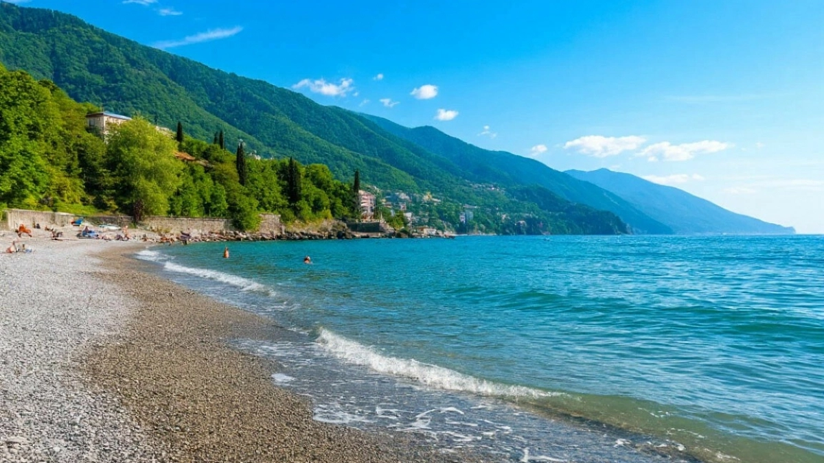 Ехать или нет? Честный разбор ситуации в Туапсе: мазут, ветер и нервы туристов