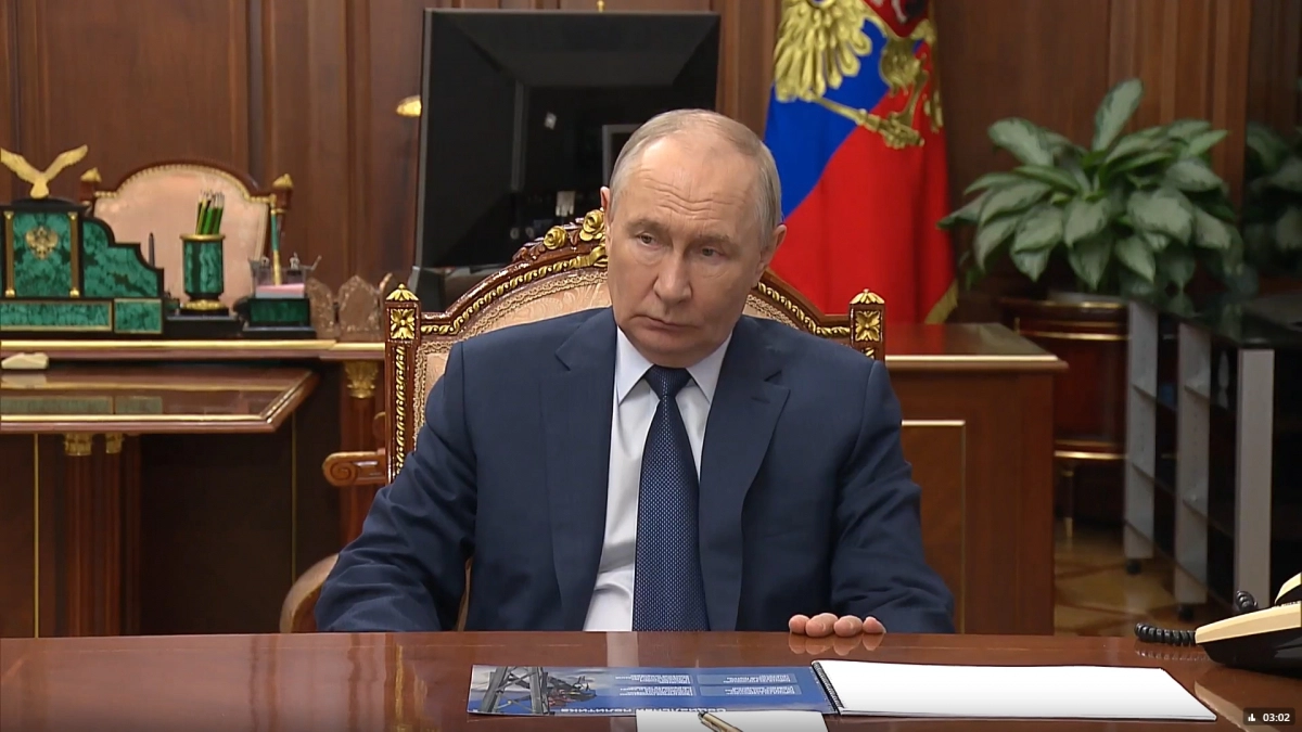 Владимир Путин присвоил трем кировским педагогам звание "Заслуженный учитель РФ"