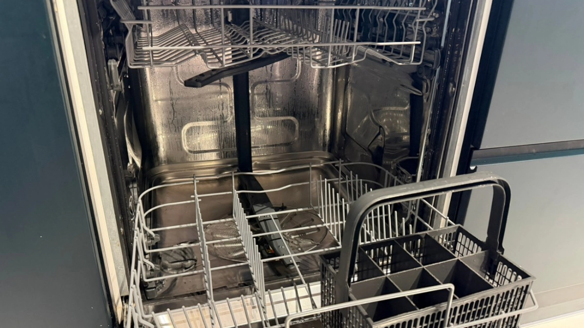 Посудомоечная машина - не роскошь: вот зачем она нужна на самом деле - и ваша лень здесь ни при чем