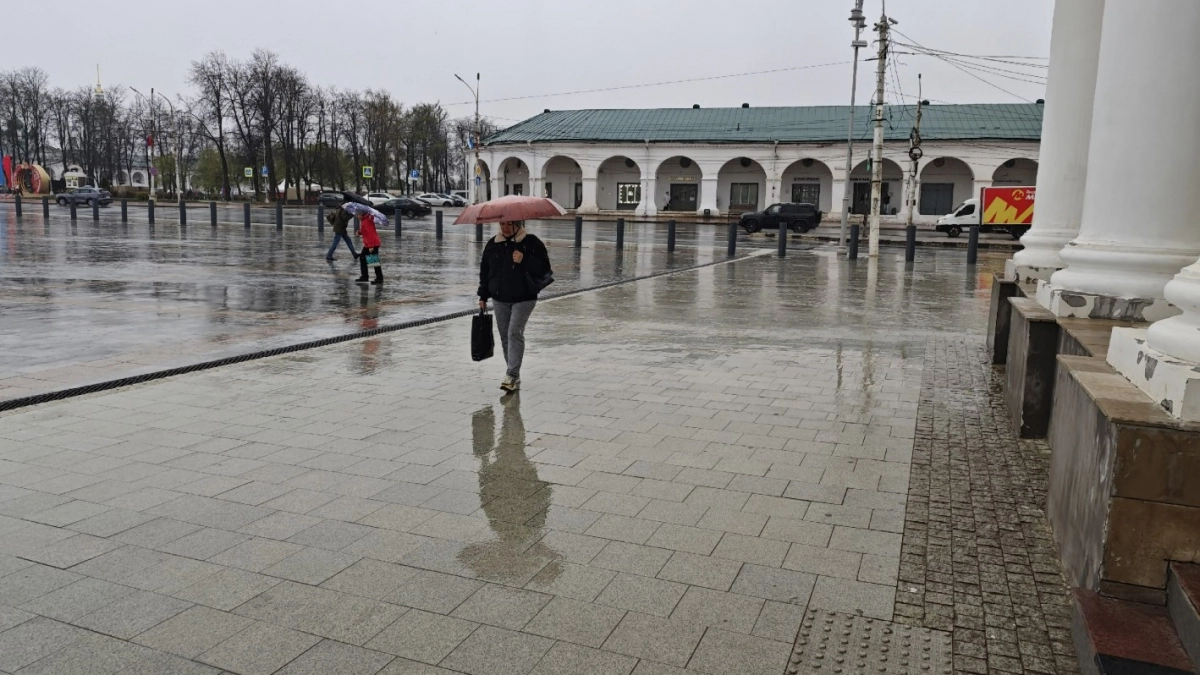Никогда не отвечайте "спасибо" на комплимент - сами отдаете свою энергию и счастье. Вот как правильно говорить