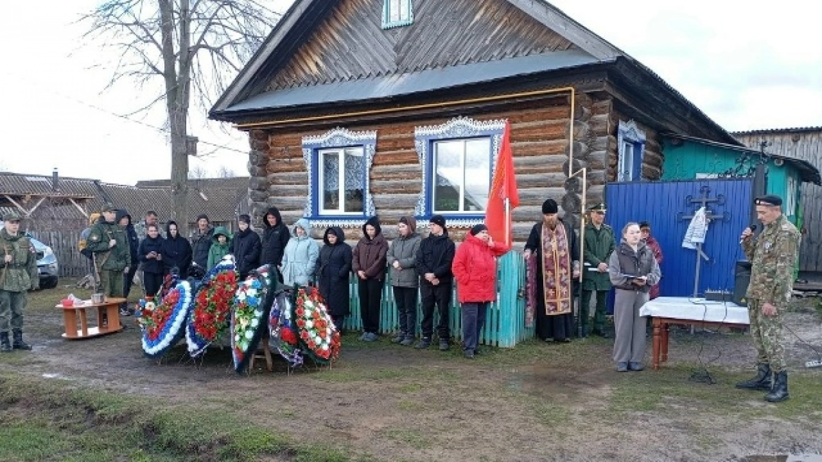 В Малмыжском районе простились с 33-летним бойцом, погибшим в ходе СВО