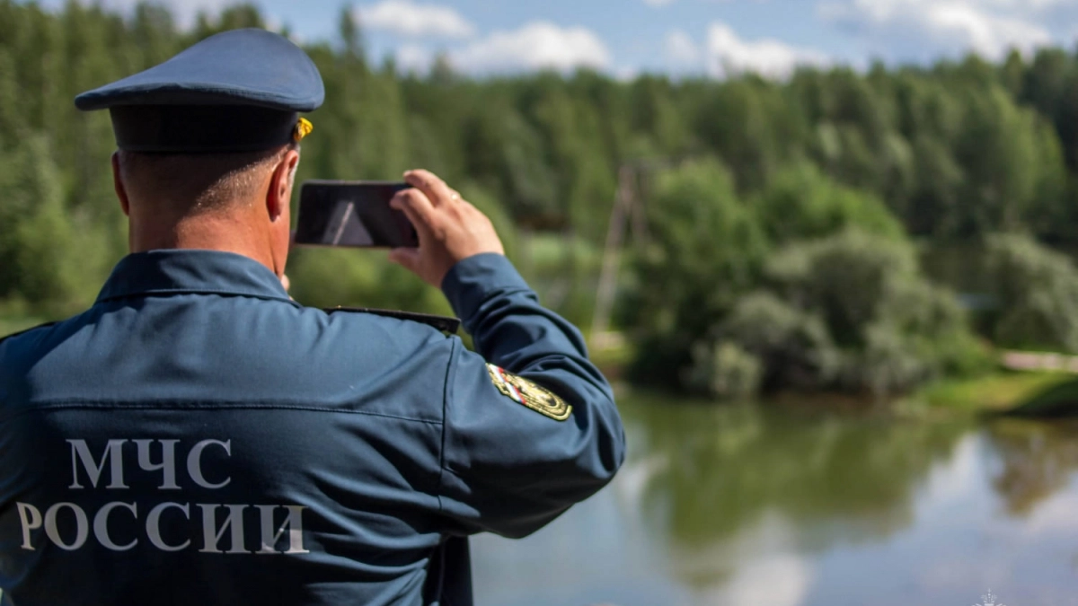 Тело мужчины выловили из воды в Нагорском районе