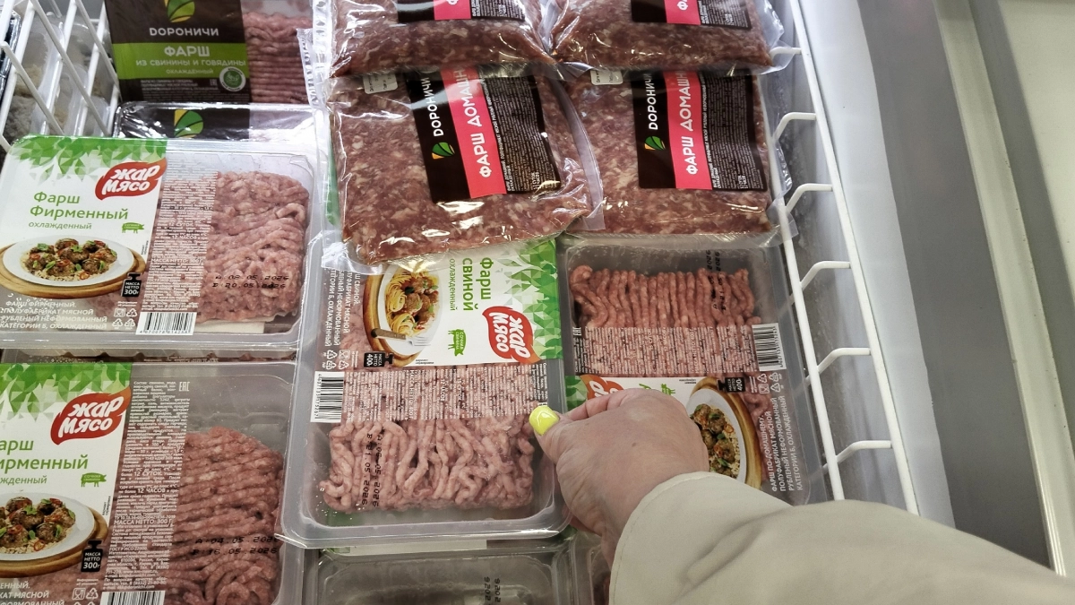 Курица, соя и антибиотики вместо говядины. Четыре марки фарша, которые попали в красную зону