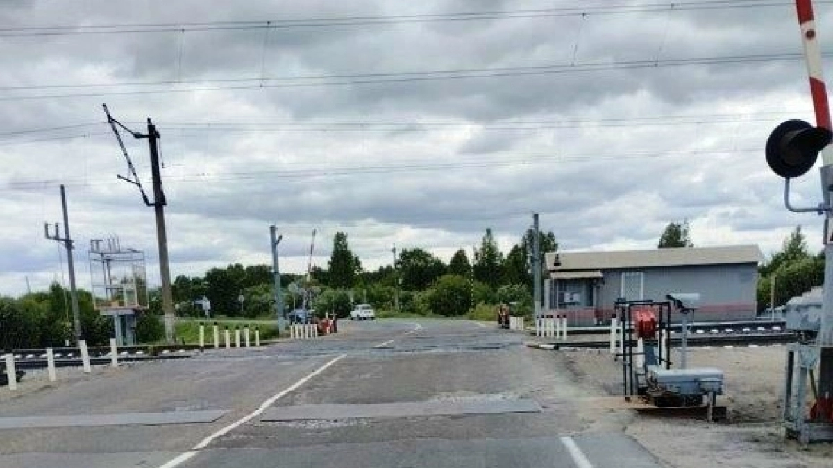 На трассе в Кирово-Чепецком районе на 7 часов ограничат движение через переезд